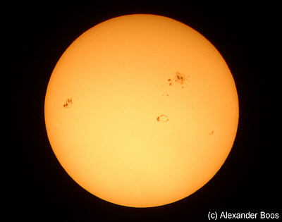 Sun with Sunspots on October 27th, 2001 (Photo © Alexander Boos)